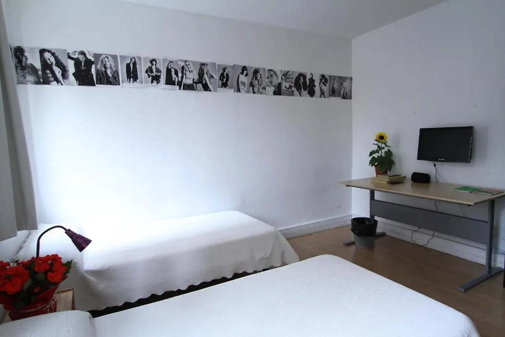 Residencia Universitaria Augusta Bed & Breakfast Barcelona Spain