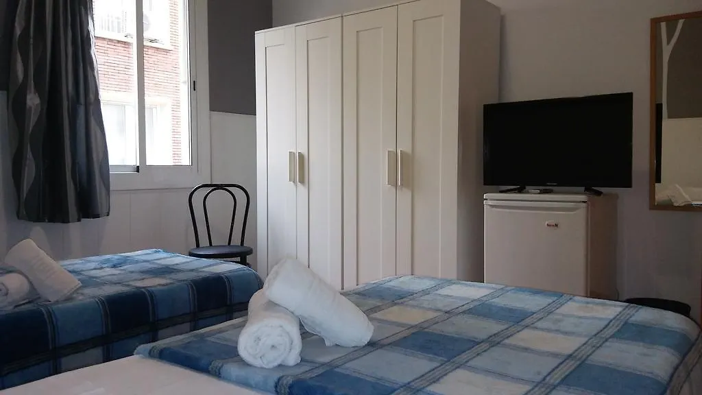 Residencia Universitaria Augusta Bed & Breakfast Barcelona